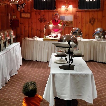 King Phillip Motel Gardner Bagian luar foto